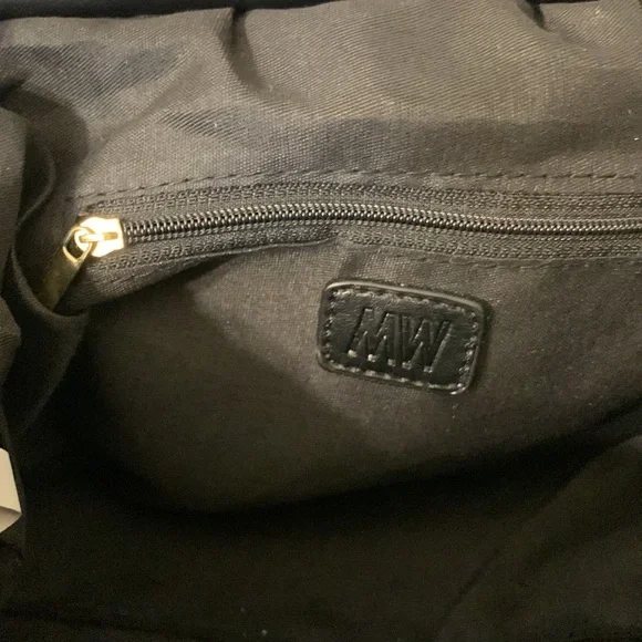 Dumpling Clutch Crossbody Bag - Picture 9 of 15